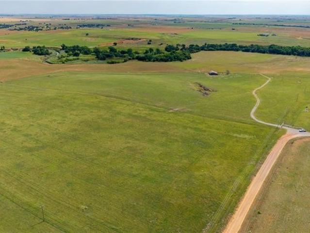 Farm for sale in Weatherford, Custer County
