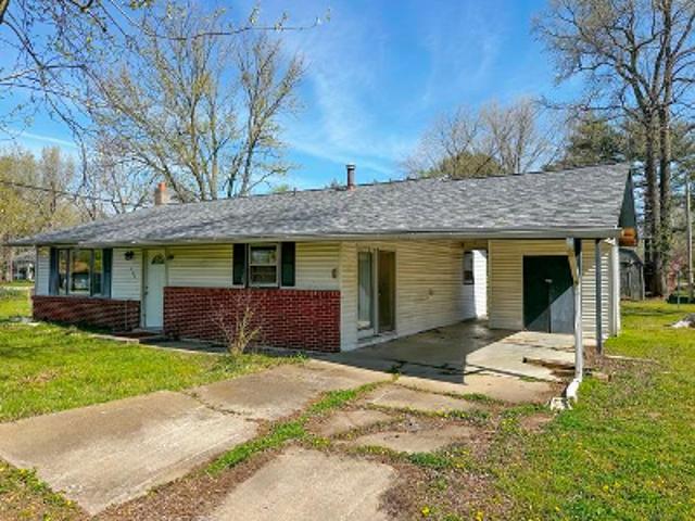 House for sale in De Soto, Illinois