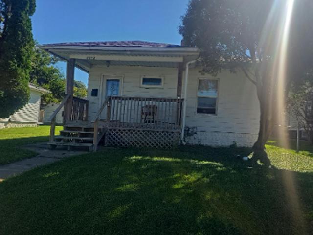 House for sale in Davenport, Scott County