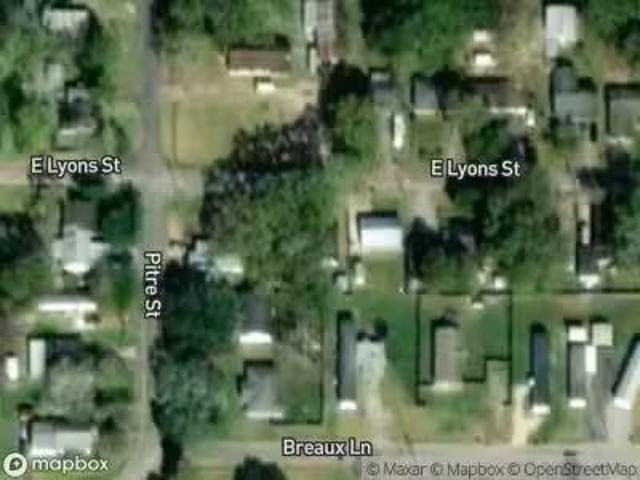 House for sale in Sulphur