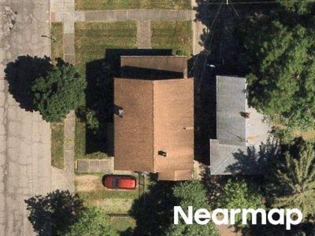 House for sale in Girard