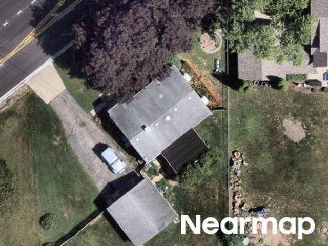 House for sale in South Elgin, Illinois
