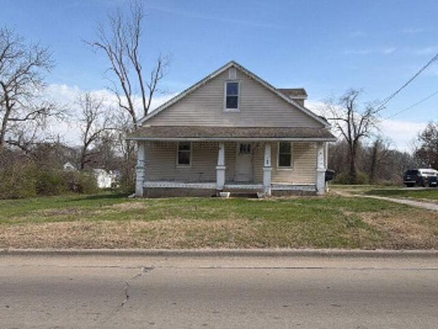 House for sale in Belleville, Illinois