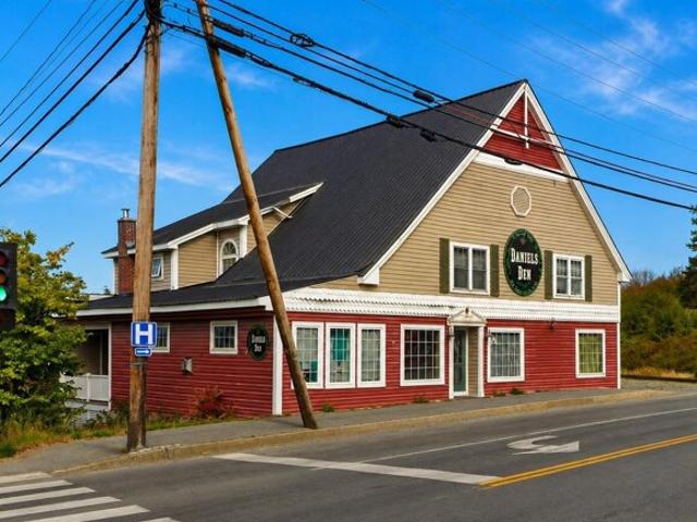 House for sale in Maine