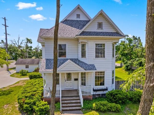 House for sale in Gaylord House for sale in Gaylord