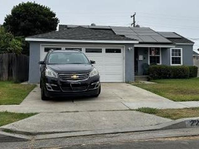 House for sale in Long Beach, California