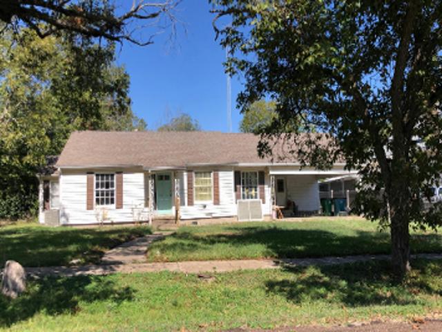 House for sale in Mart, McLennan County