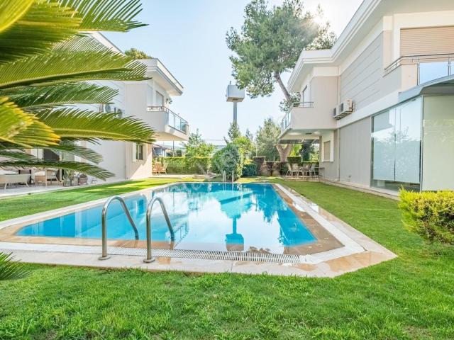 Çeşme, İzmir içerisinde satılık Villa