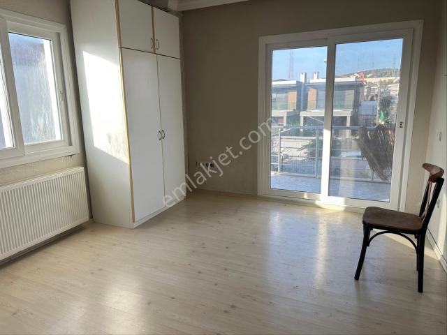 Alaçatı Mahallesi, Çeşme içerisinde kiralık mülk