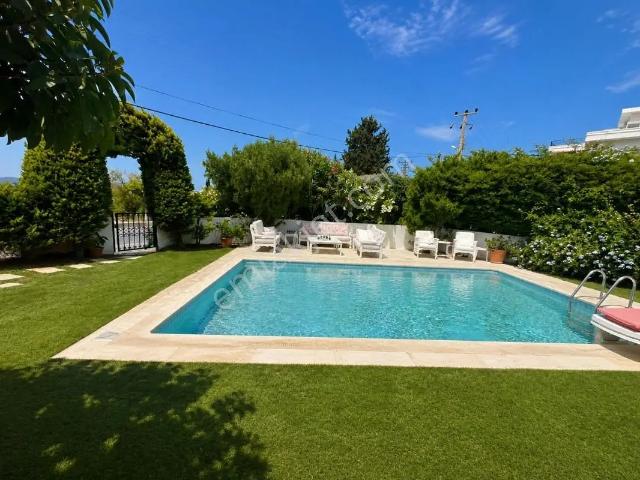 Çeşme, İzmir içerisinde kiralık Villa