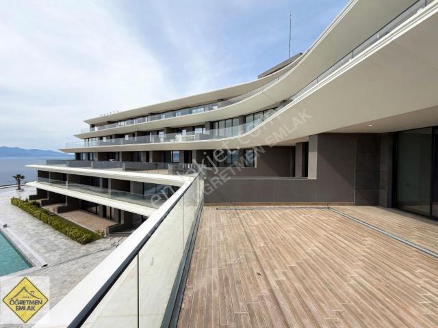 Çeşme, İzmir içerisinde satılık Residence