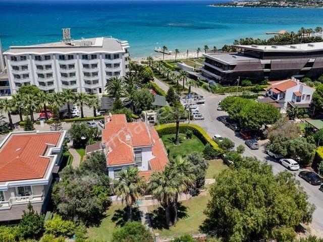 Boyalık Mahallesi, Çeşme içerisinde satılık Villa