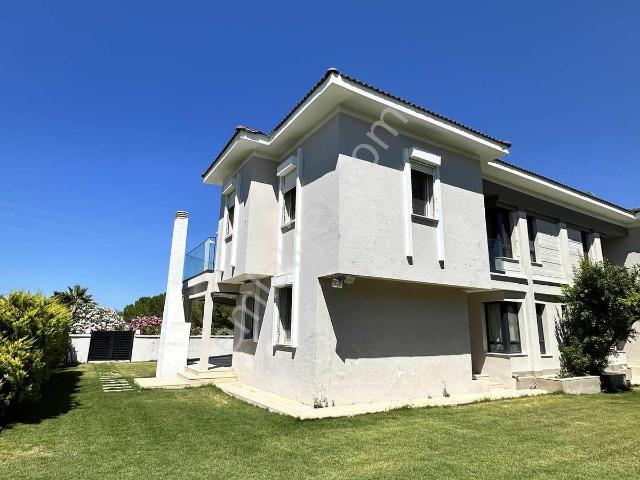 Çeşme, İzmir içerisinde kiralık Villa
