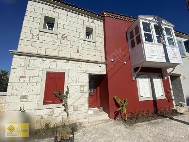 Çeşme, İzmir içerisinde satılık mülk
