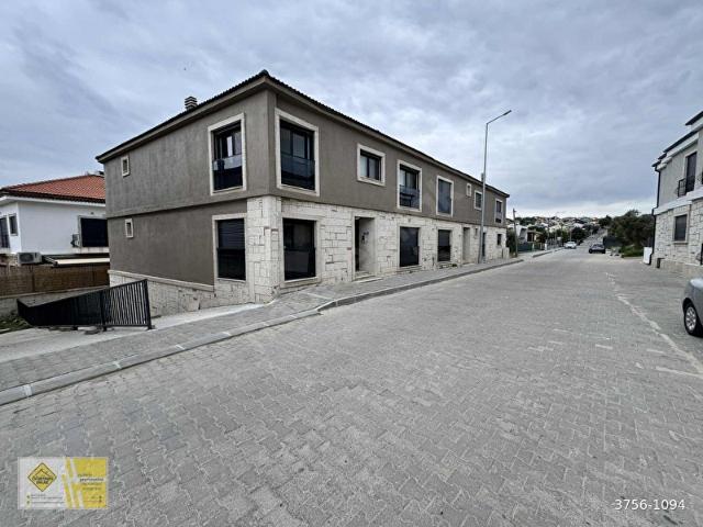 Çeşme, İzmir içerisinde satılık mülk