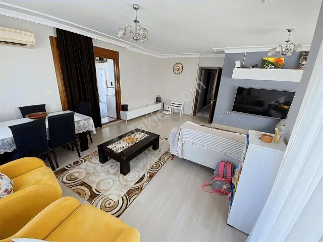 Çeşme, İzmir içerisinde satılık mülk