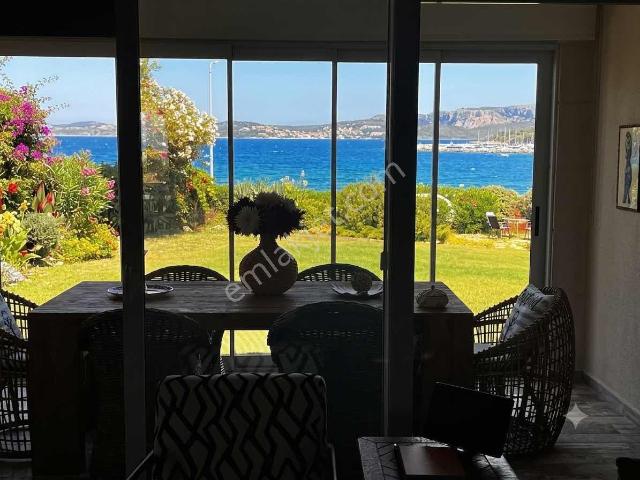 Çeşme, İzmir içerisinde satılık Villa