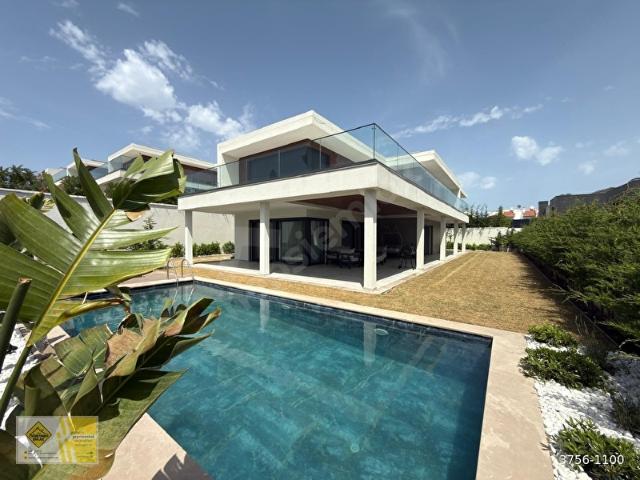 Çeşme, İzmir içerisinde satılık Villa