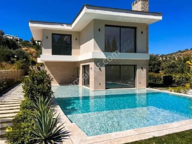 Çeşme, İzmir içerisinde satılık Villa