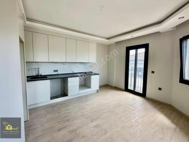 Çeşme, İzmir içerisinde satılık mülk