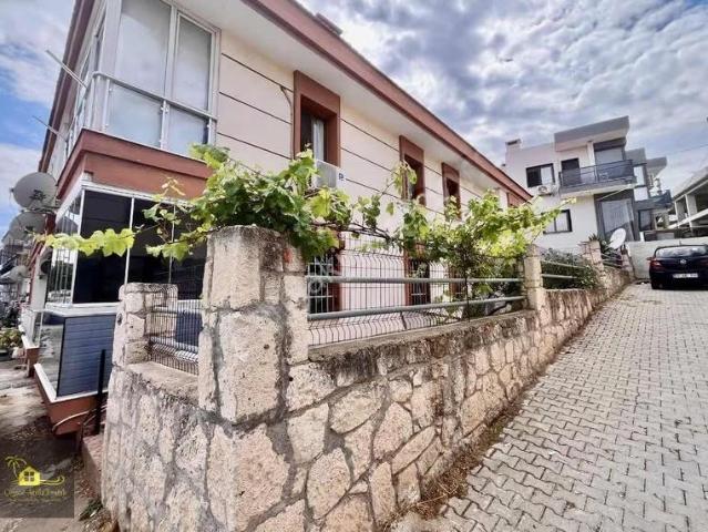 Çeşme, İzmir içerisinde satılık mülk