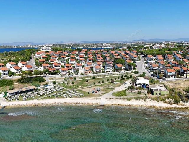 Çeşme, İzmir içerisinde satılık Villa