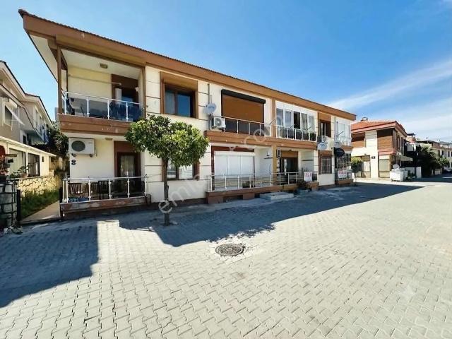 Çeşme, İzmir içerisinde satılık mülk