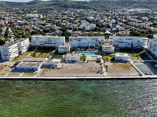 Altınyunus Mahallesi, Çeşme içerisinde satılık mülk