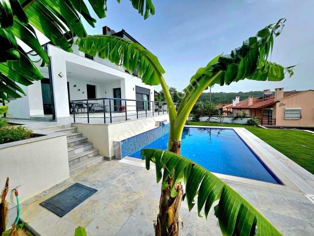 Çeşme, İzmir içerisinde satılık Villa