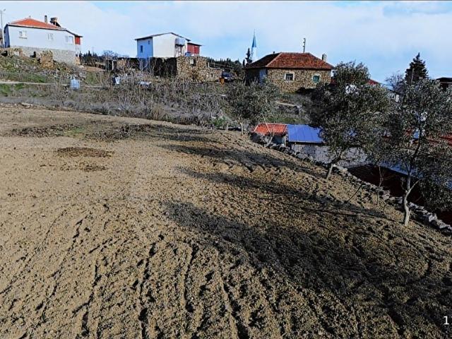 Eşme, Uşak içerisinde satılık Arsa