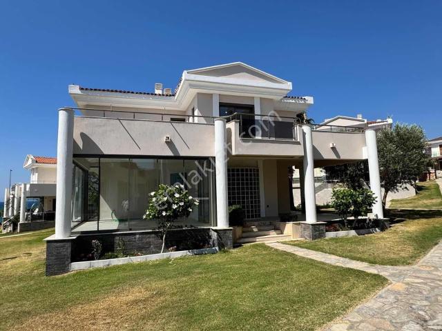 Şifne Mahallesi, Çeşme içerisinde satılık Villa