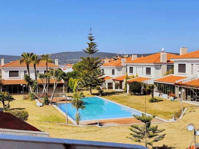 Çeşme, İzmir içerisinde satılık Villa