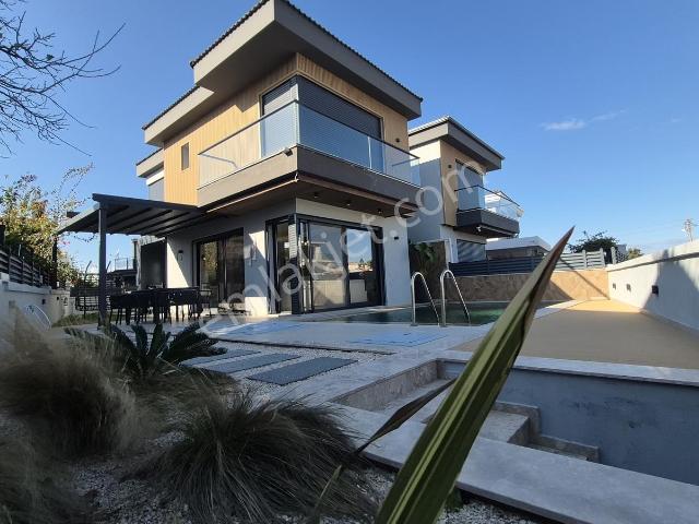 Şifne Mahallesi, Çeşme içerisinde satılık Villa