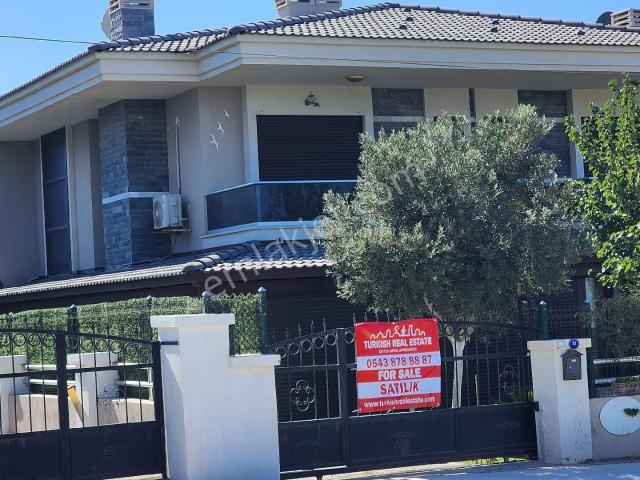 Çeşme, İzmir içerisinde satılık Villa
