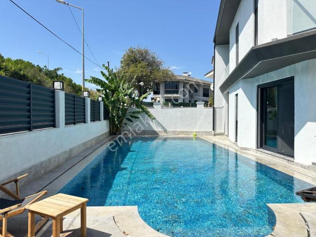 Çeşme, İzmir içerisinde satılık Villa