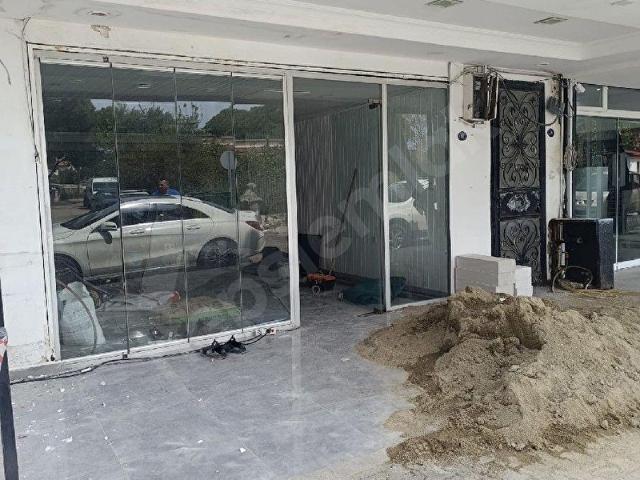 Çeşme, İzmir içerisinde satılık Dükkan