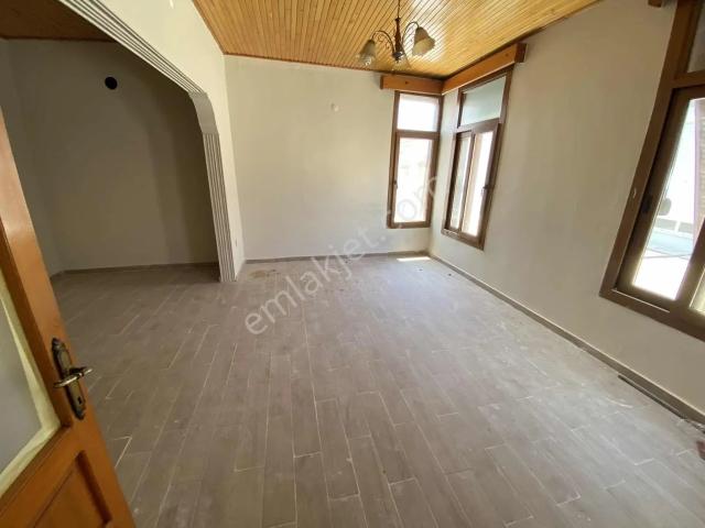 Çeşme, İzmir içerisinde kiralık mülk