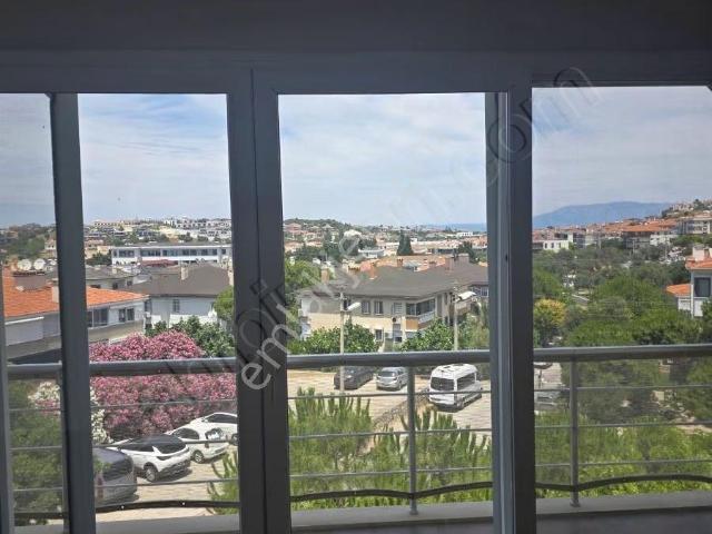 Çeşme, İzmir içerisinde satılık mülk