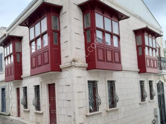 Çeşme, İzmir içerisinde satılık mülk