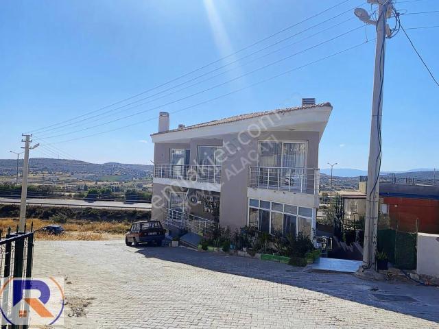 Çeşme, İzmir içerisinde satılık mülk