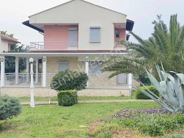 Çeşme, İzmir içerisinde satılık Villa