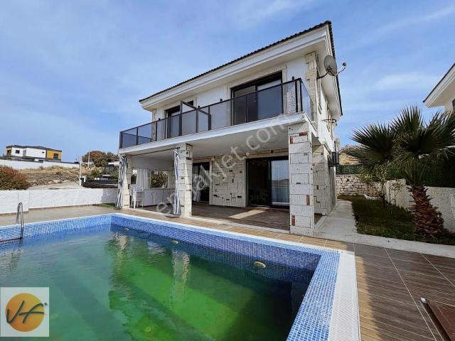 Çeşme, İzmir içerisinde satılık Villa