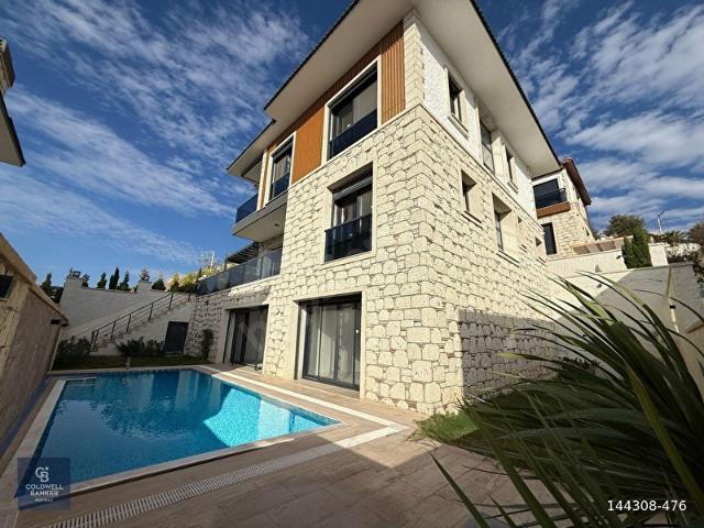 Çeşme, İzmir içerisinde satılık Villa