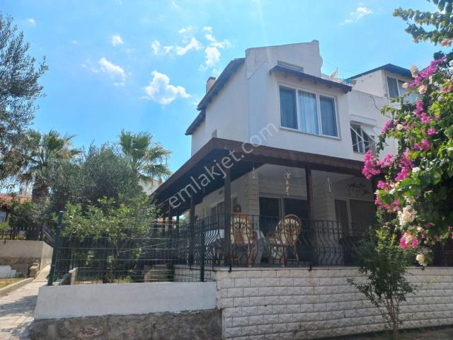 Çeşme, İzmir içerisinde kiralık Villa
