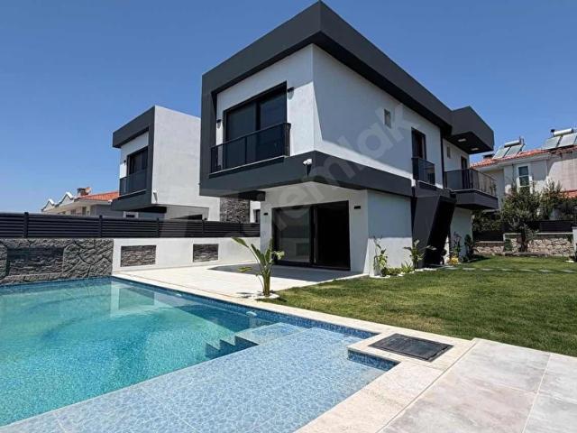 Çeşme, İzmir içerisinde satılık Villa