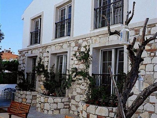 Çeşme, İzmir içerisinde satılık Turistik Tesis