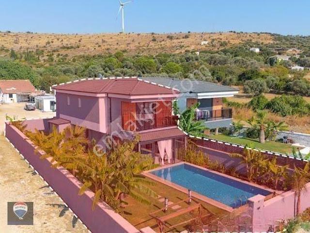 Çeşme, İzmir içerisinde satılık Villa
