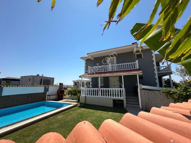 Çeşme, Reisdere Mahallesi içerisinde satılık Villa