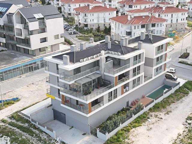 Çeşme, İzmir içerisinde satılık mülk