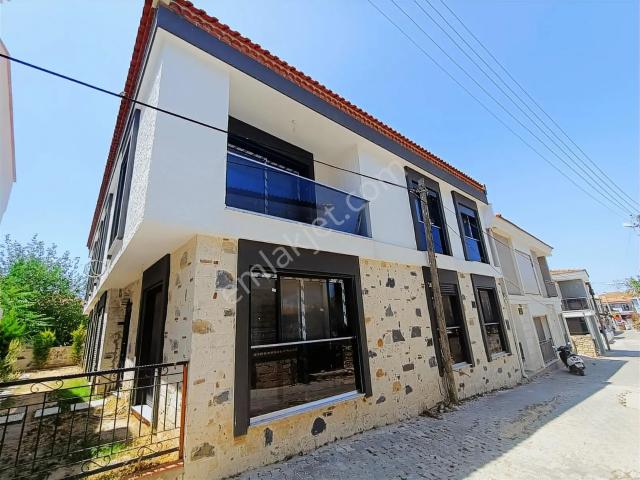 Çeşme, İzmir içerisinde satılık mülk